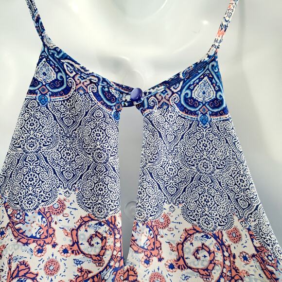 Almost Famous Halter Top Dress - Picture 2 of 7